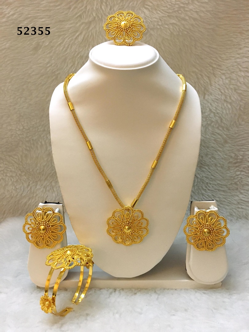 52355 Anshul Bijoux